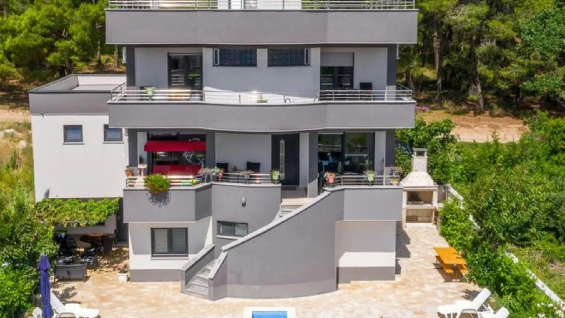 Family Friendly Apartments With A Swimming Pool Pula - 23595 location